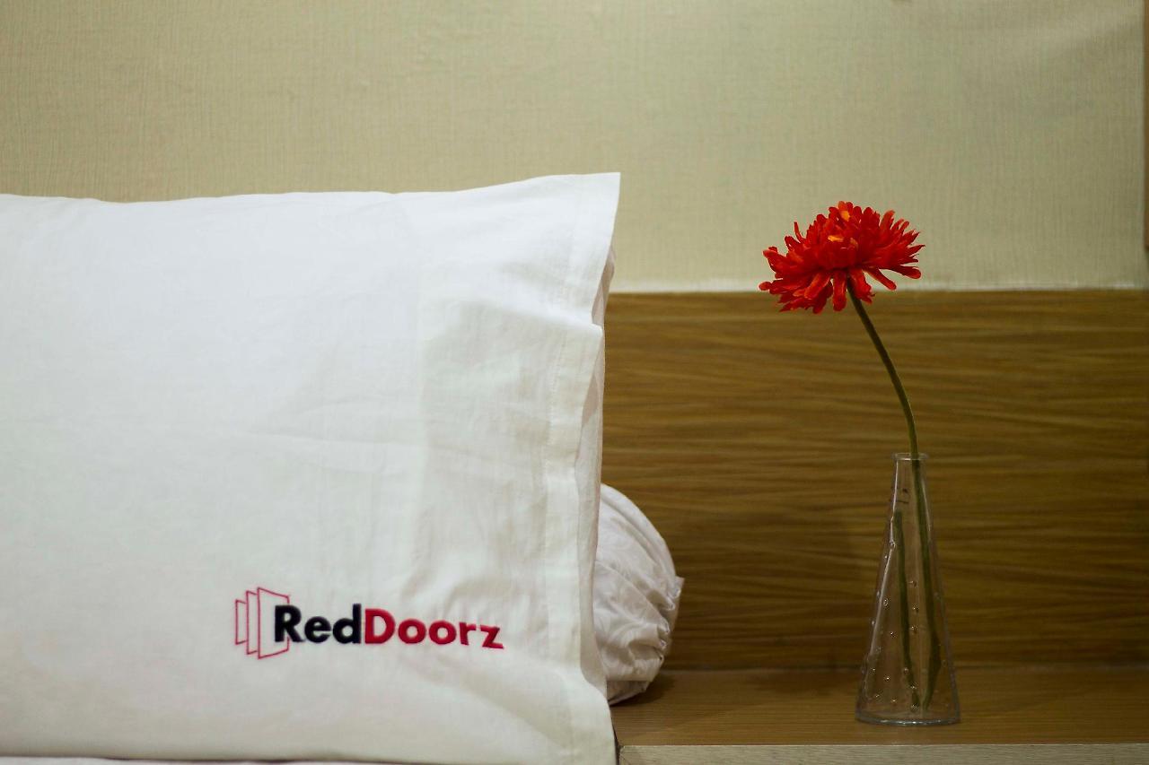 Reddoorz Near Naia Terminal 1 Otel Paranaque City Dış mekan fotoğraf