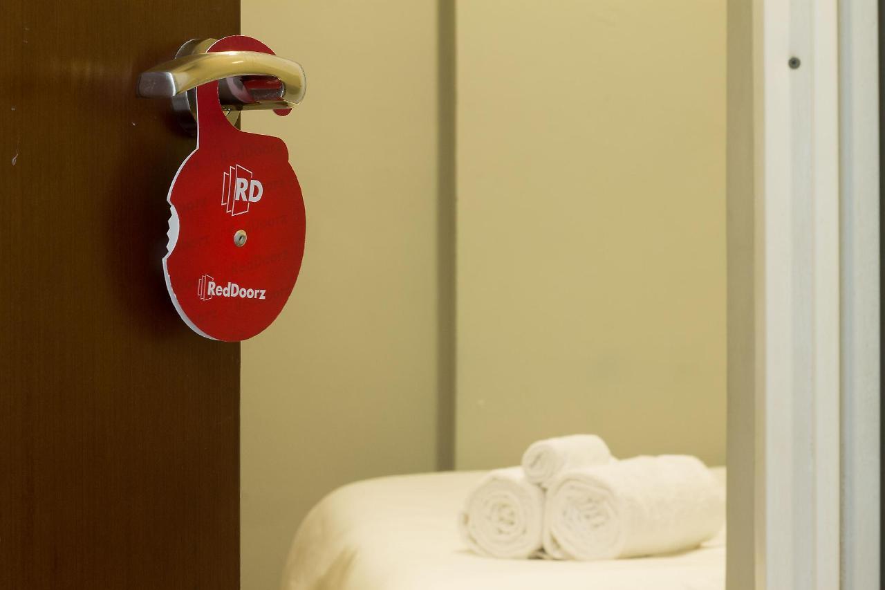 Reddoorz Near Naia Terminal 1 Otel Paranaque City Dış mekan fotoğraf