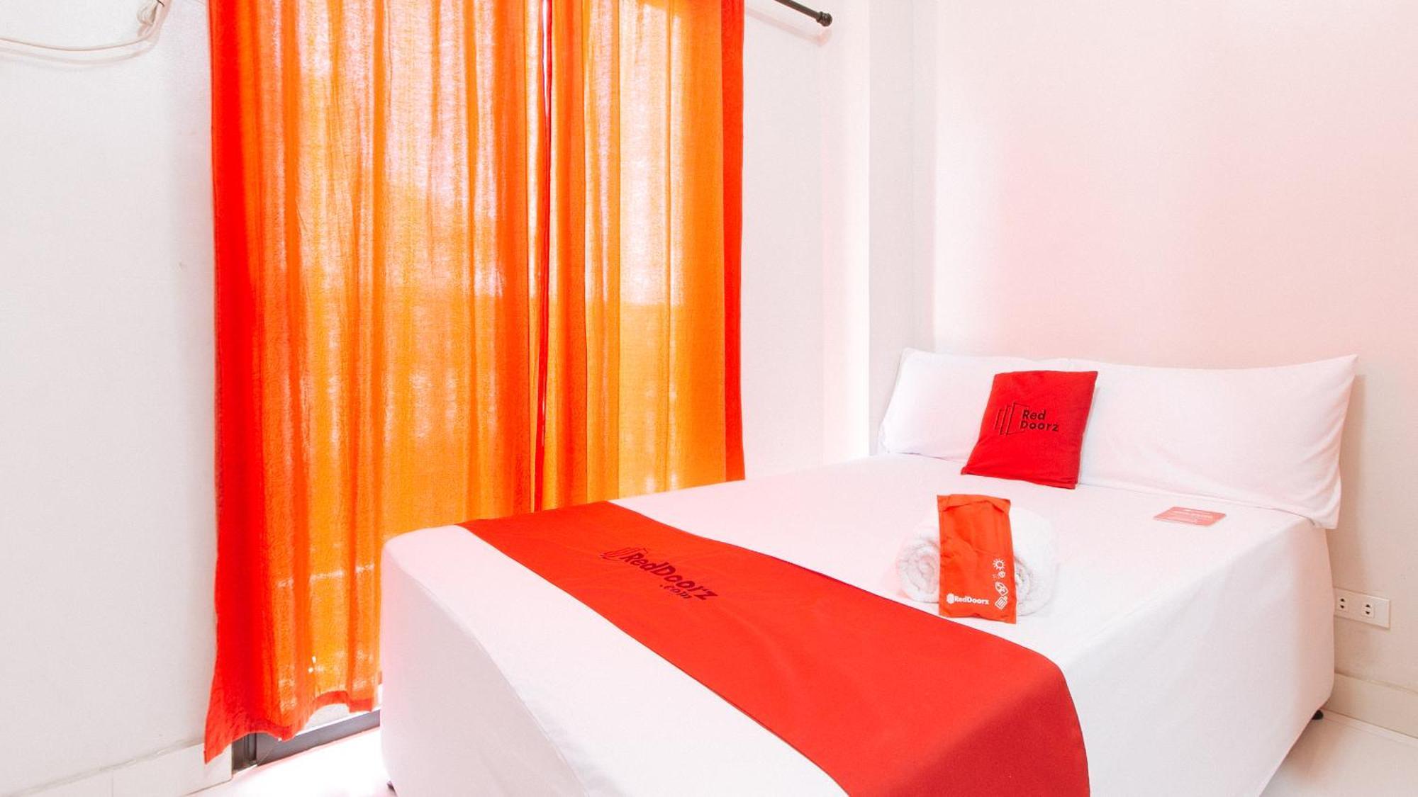 Reddoorz Near Naia Terminal 1 Otel Paranaque City Dış mekan fotoğraf